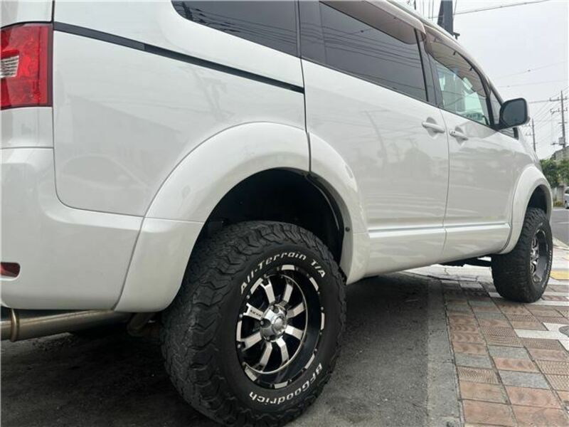 DELICA D5