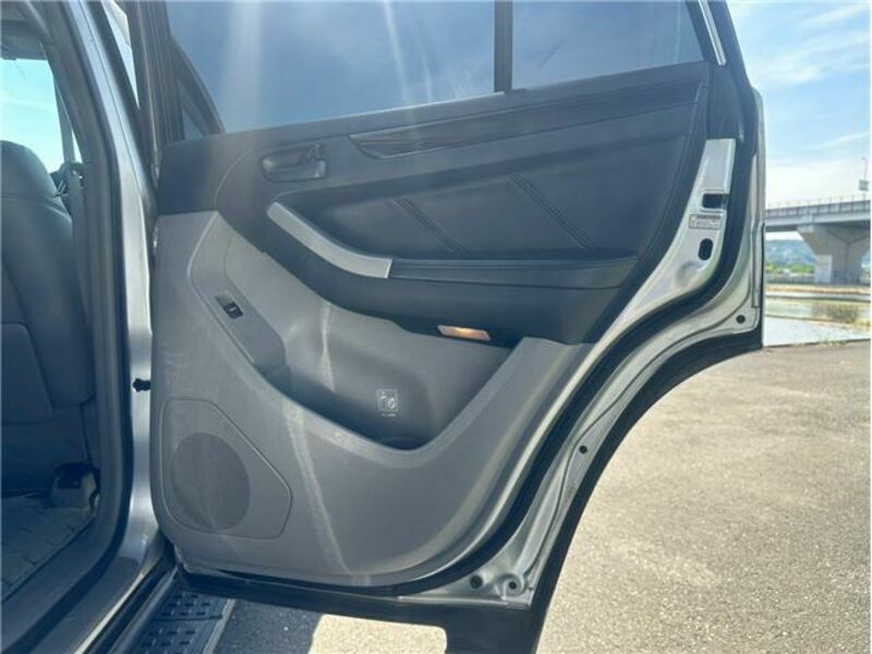 HILUX SURF