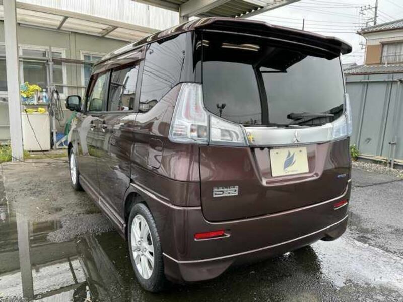 DELICA D2