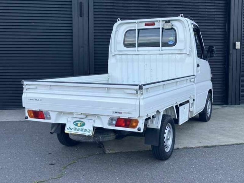 MINICAB TRUCK