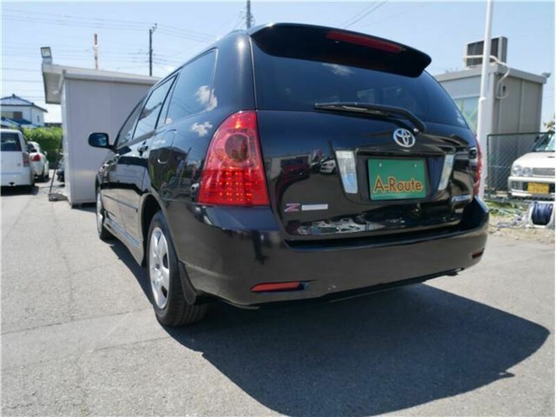 COROLLA FIELDER