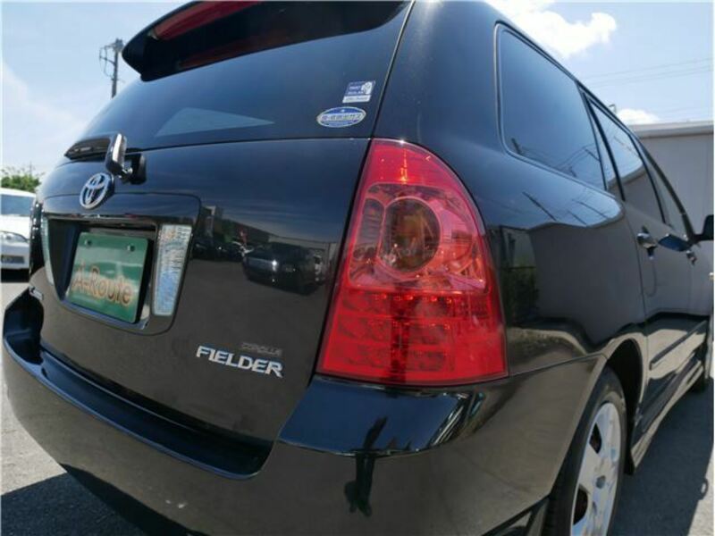COROLLA FIELDER