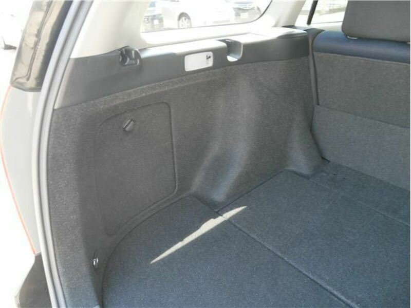 COROLLA FIELDER