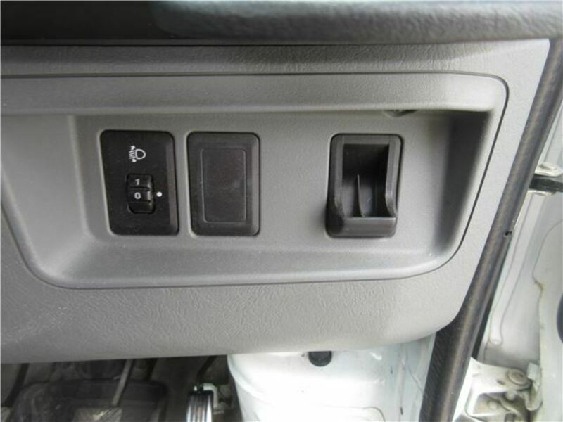 MINICAB TRUCK