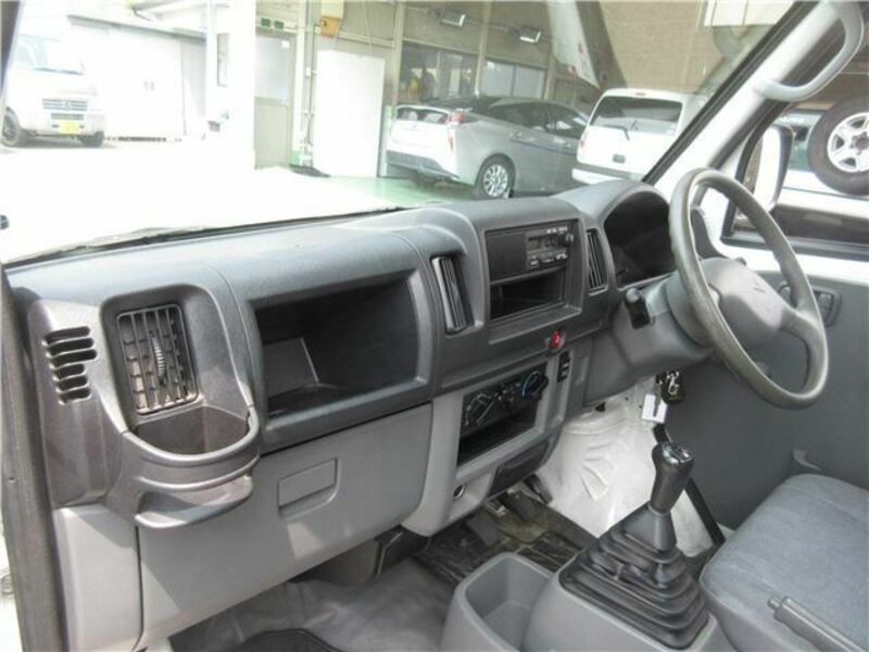 MINICAB TRUCK