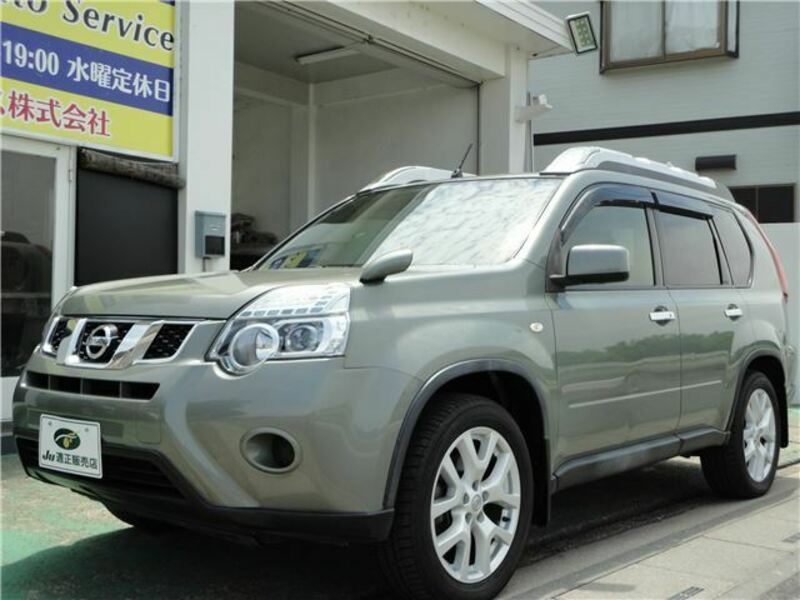 X-TRAIL