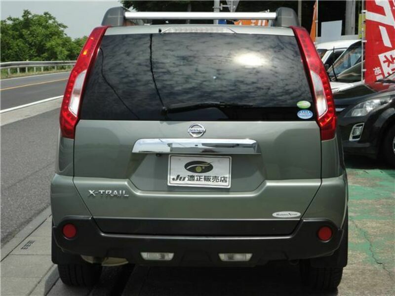 X-TRAIL