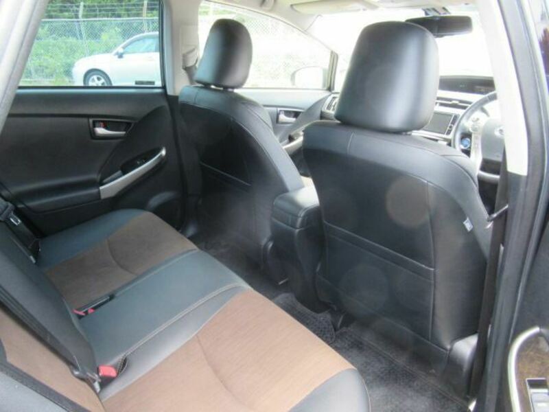 PRIUS PHV