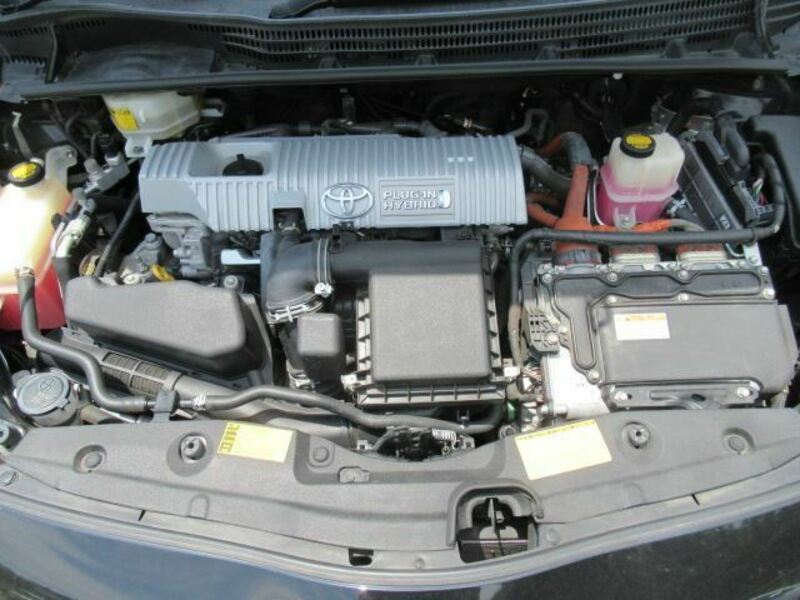 PRIUS PHV