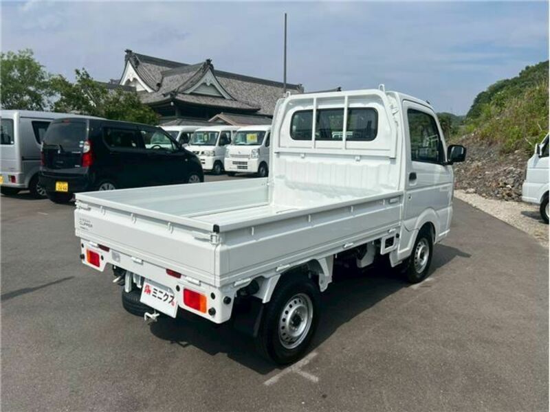 CLIPPER TRUCK