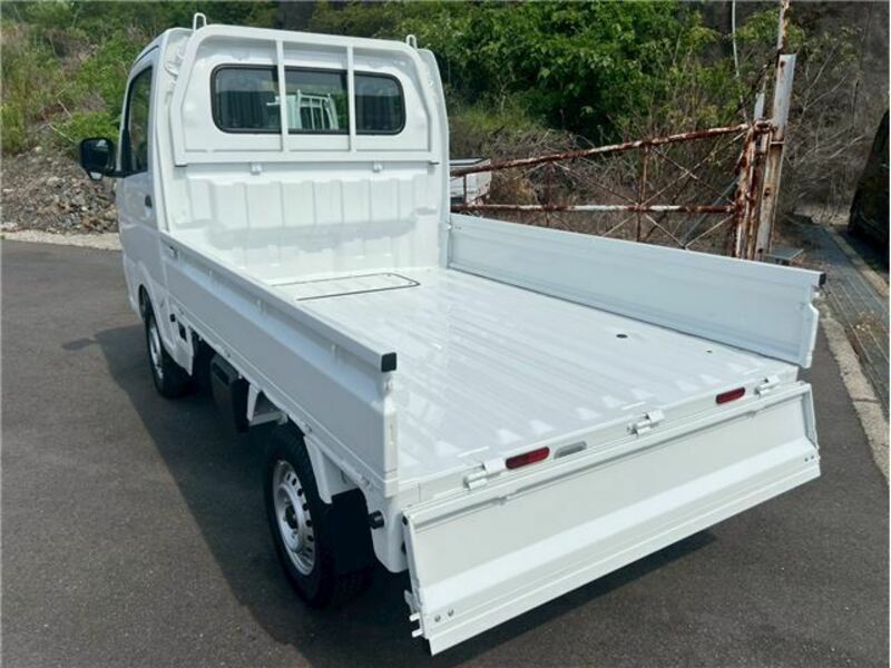 CLIPPER TRUCK
