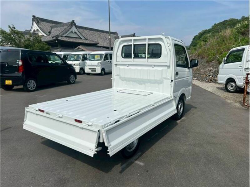 CLIPPER TRUCK