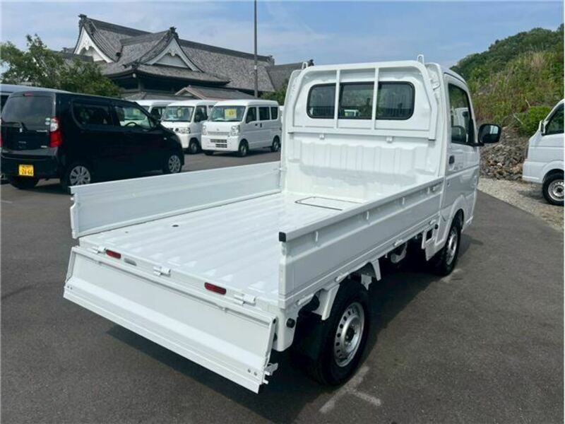 CLIPPER TRUCK
