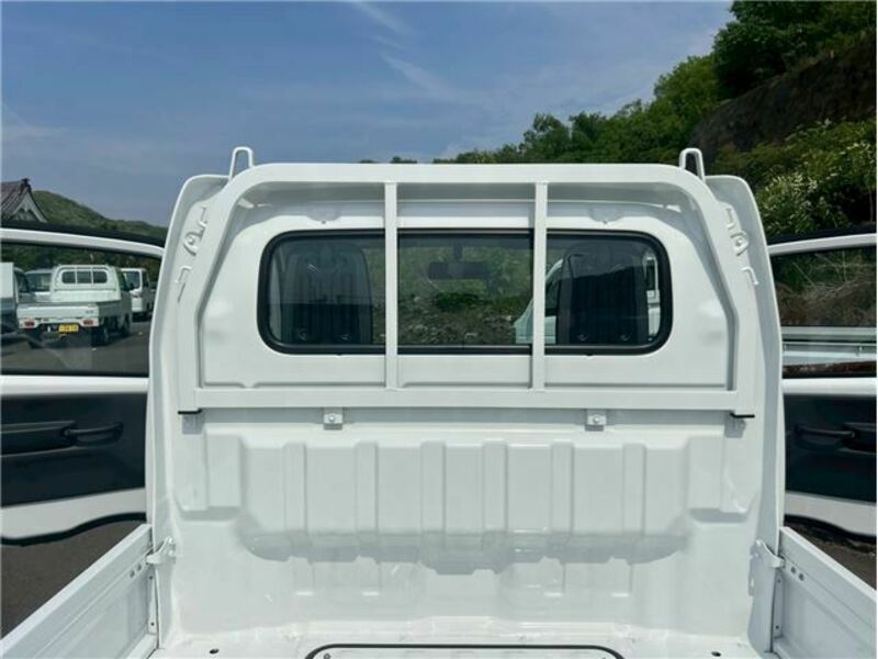 CLIPPER TRUCK