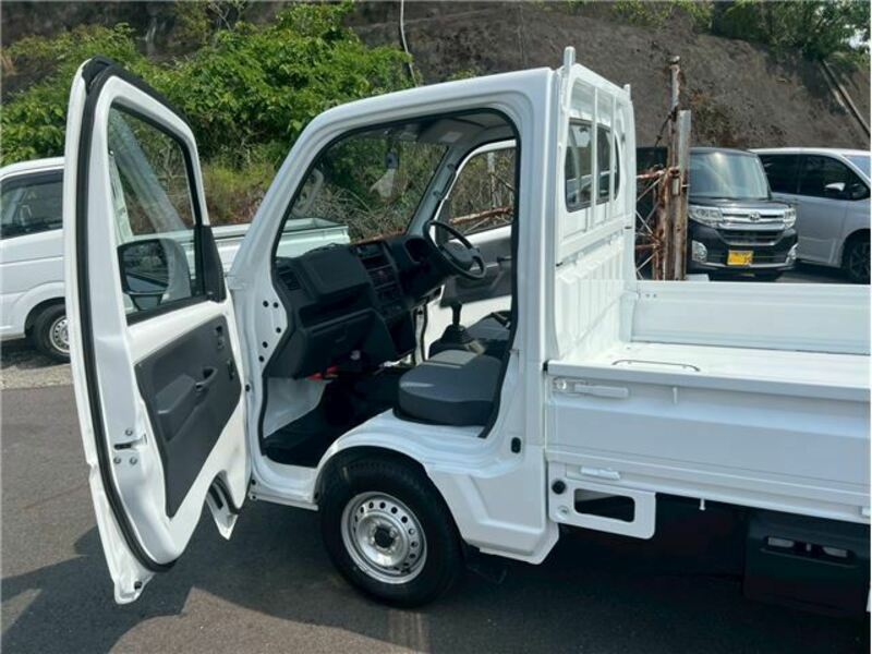 CLIPPER TRUCK