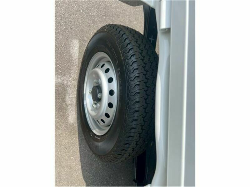 CLIPPER TRUCK