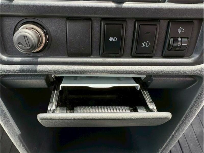 MINICAB TRUCK