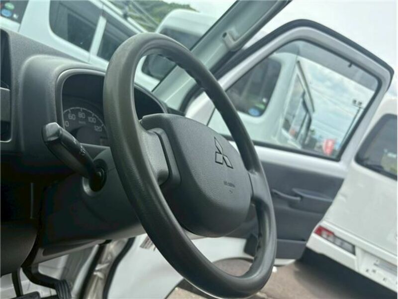 MINICAB TRUCK