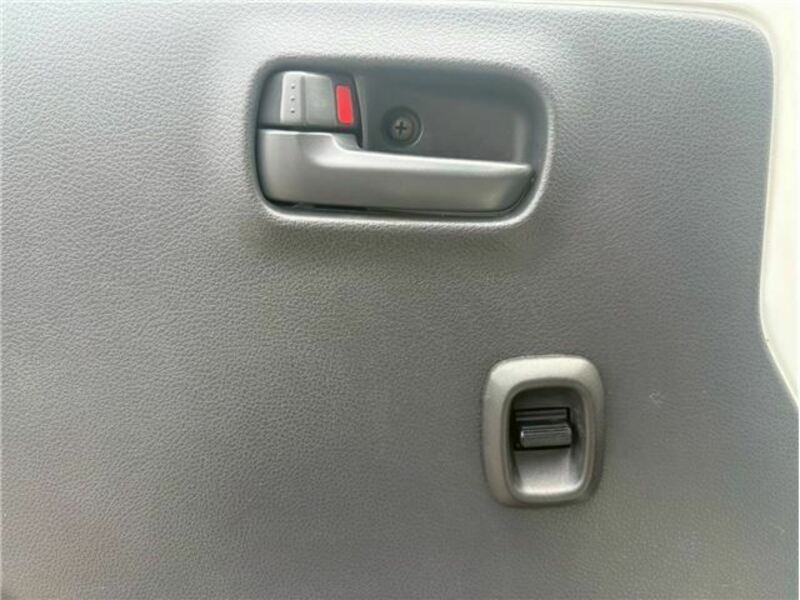 MINICAB TRUCK