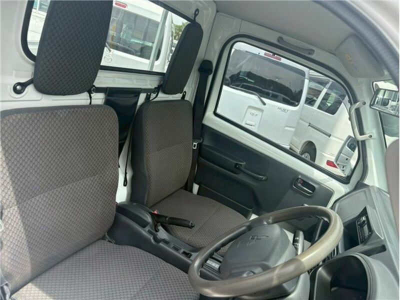 MINICAB TRUCK