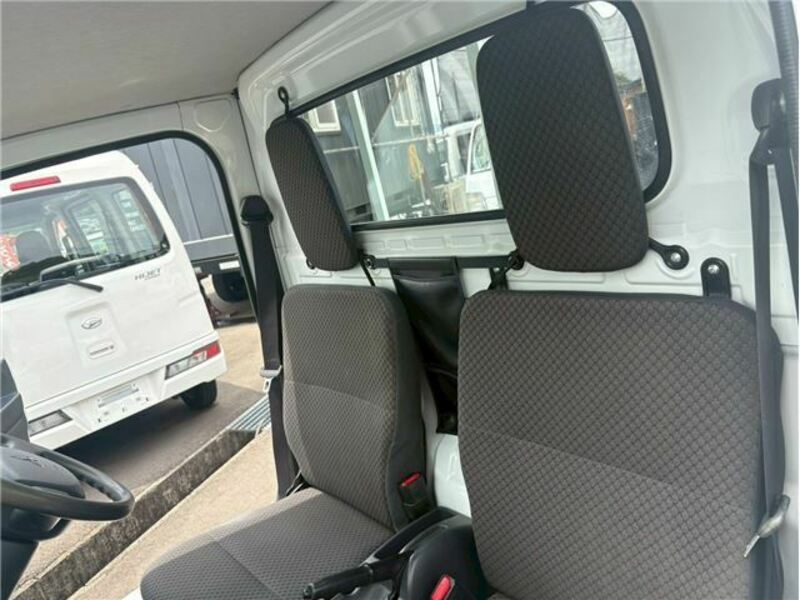 MINICAB TRUCK