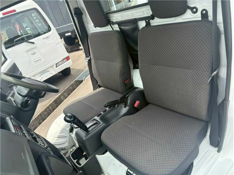 MINICAB TRUCK