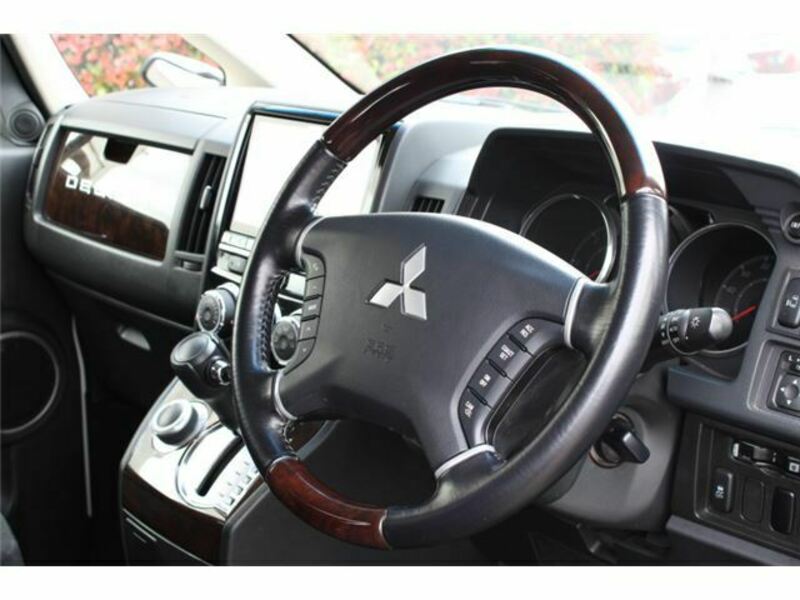 DELICA D5