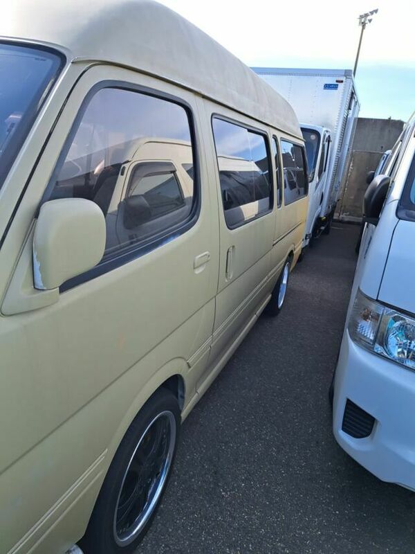 HIACE