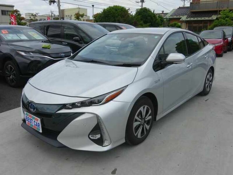 PRIUS PHV