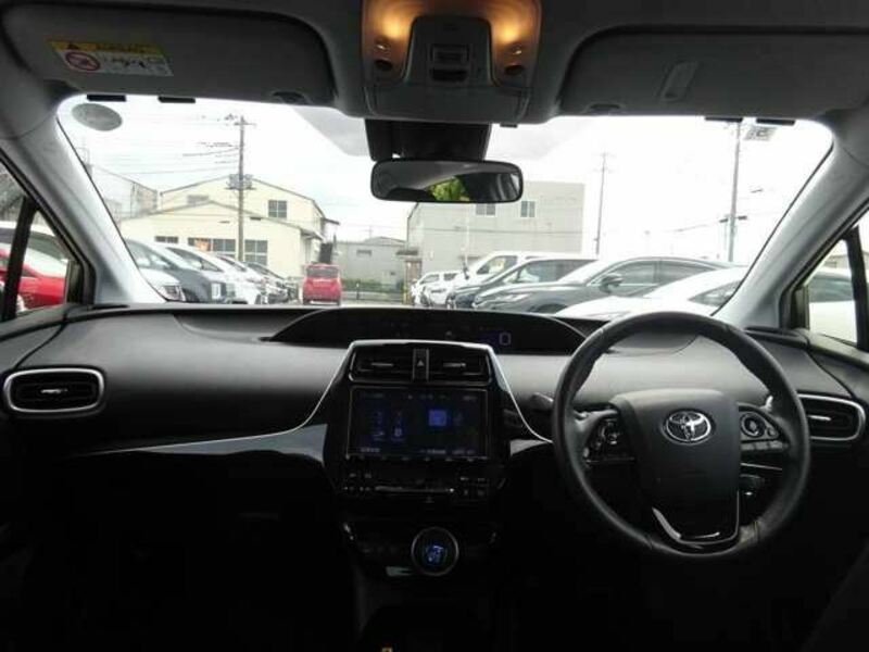 PRIUS PHV