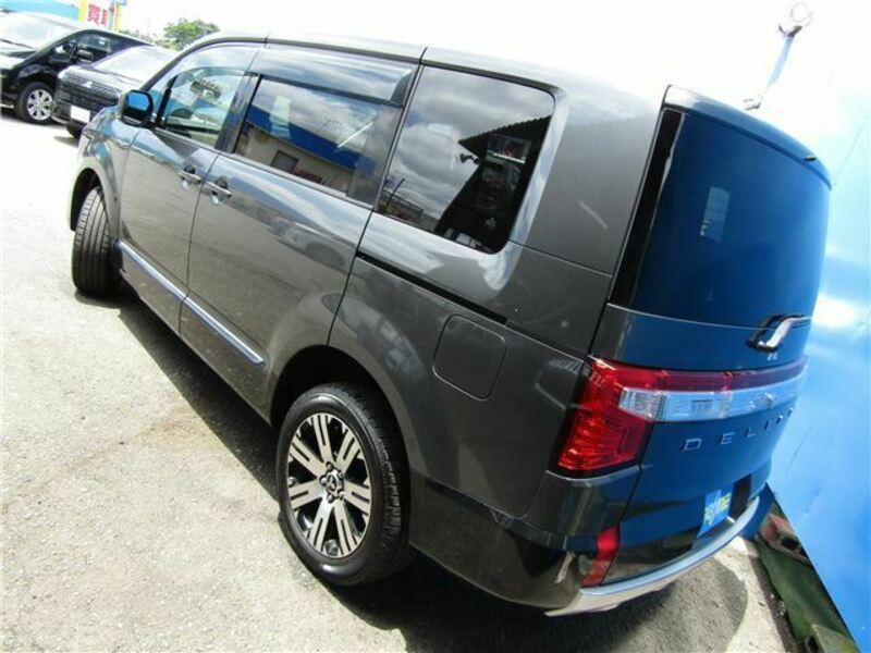 DELICA D5
