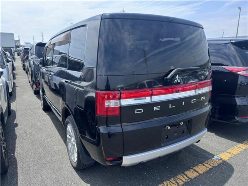 DELICA D5