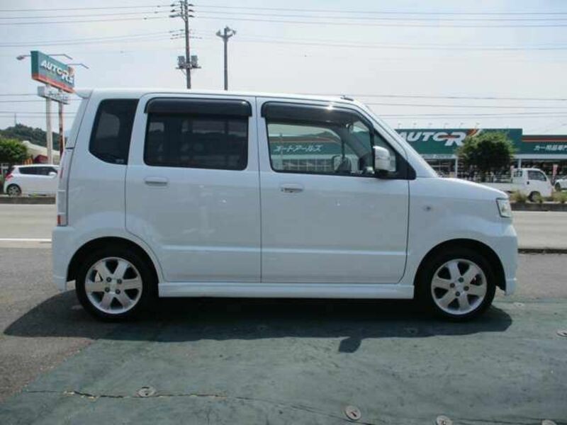 WAGON R
