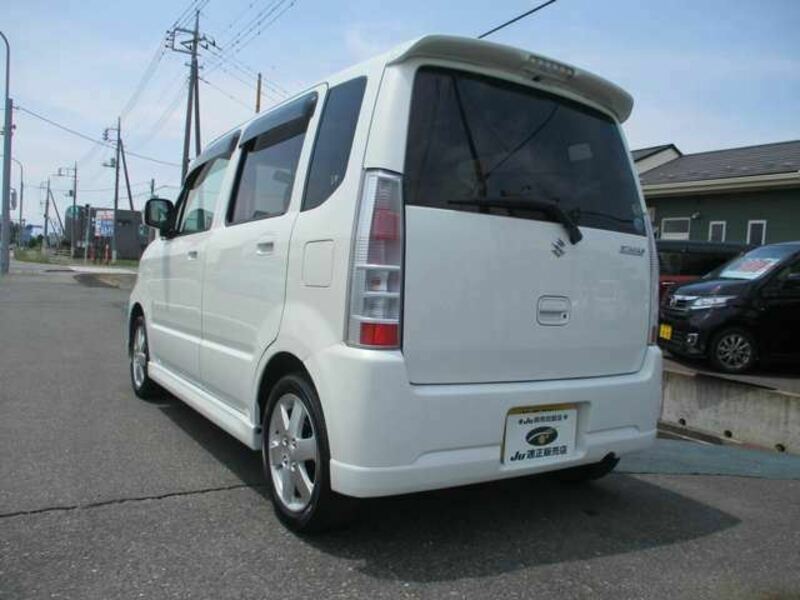 WAGON R
