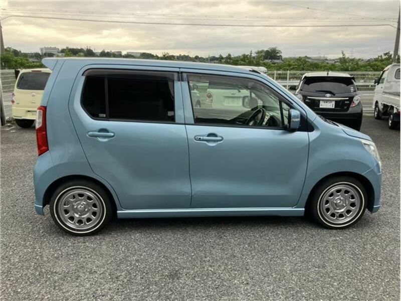 WAGON R