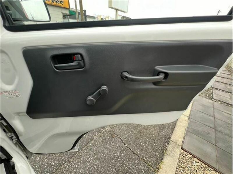 MINICAB TRUCK