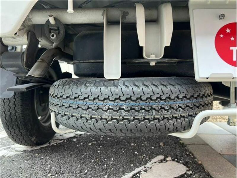 MINICAB TRUCK