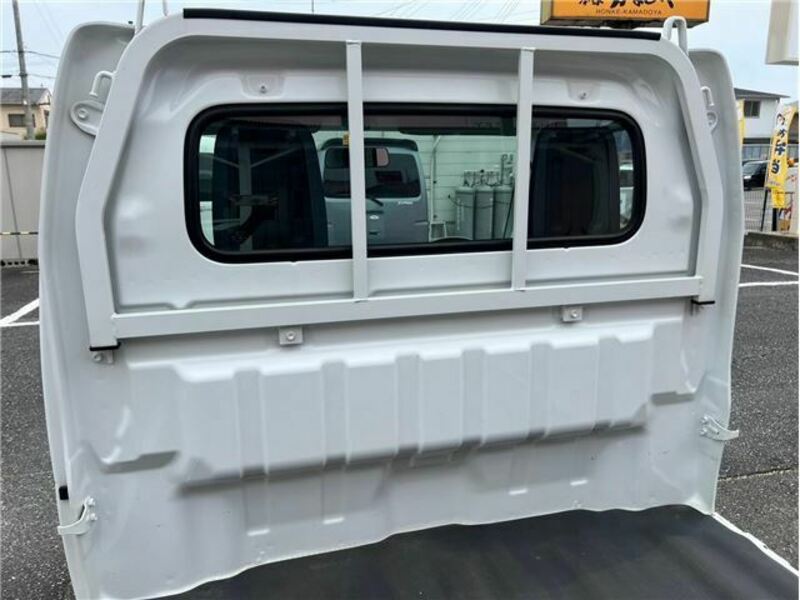 MINICAB TRUCK