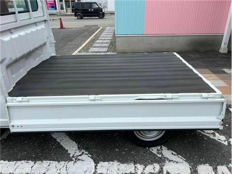 MINICAB TRUCK