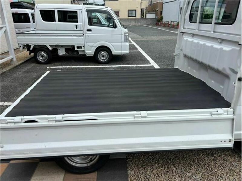 MINICAB TRUCK