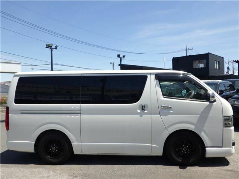 HIACE
