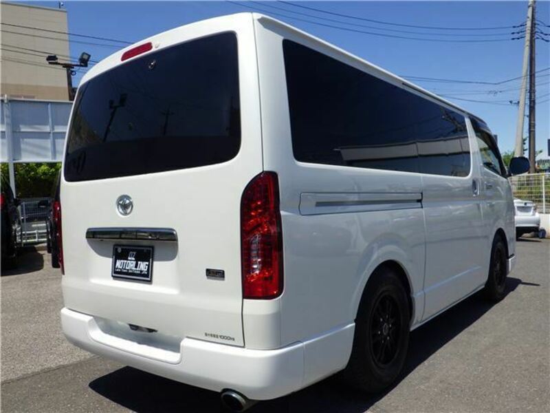 HIACE