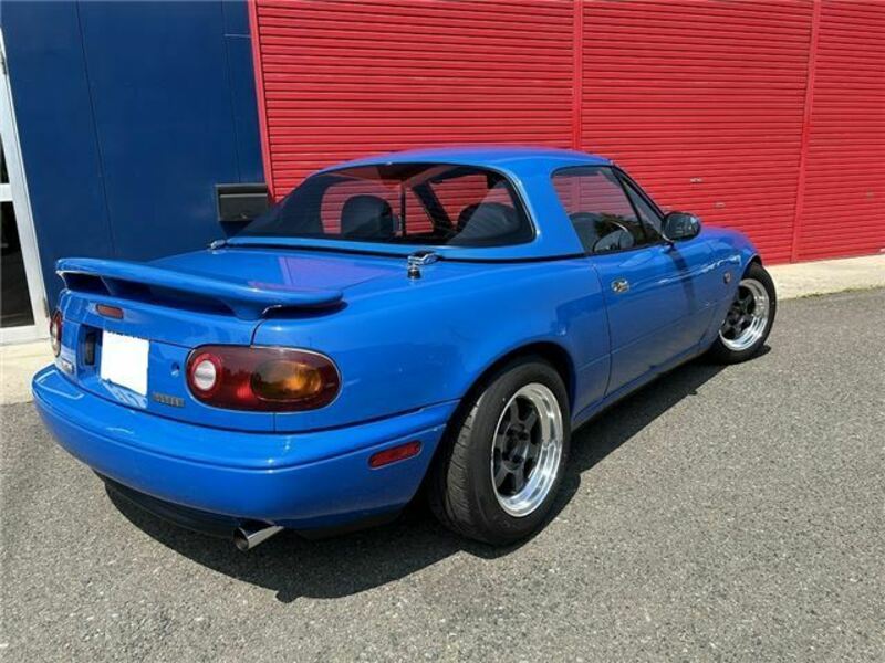 EUNOS ROADSTER