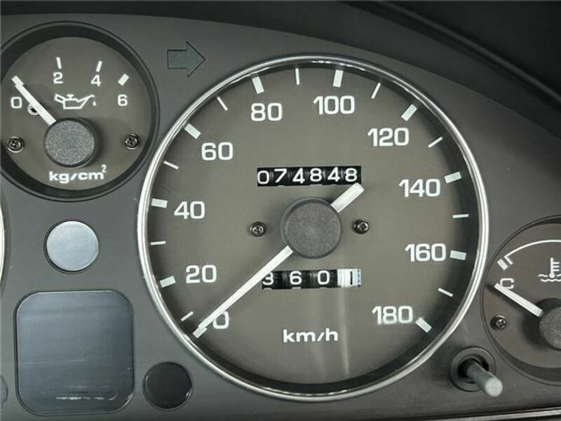 EUNOS ROADSTER