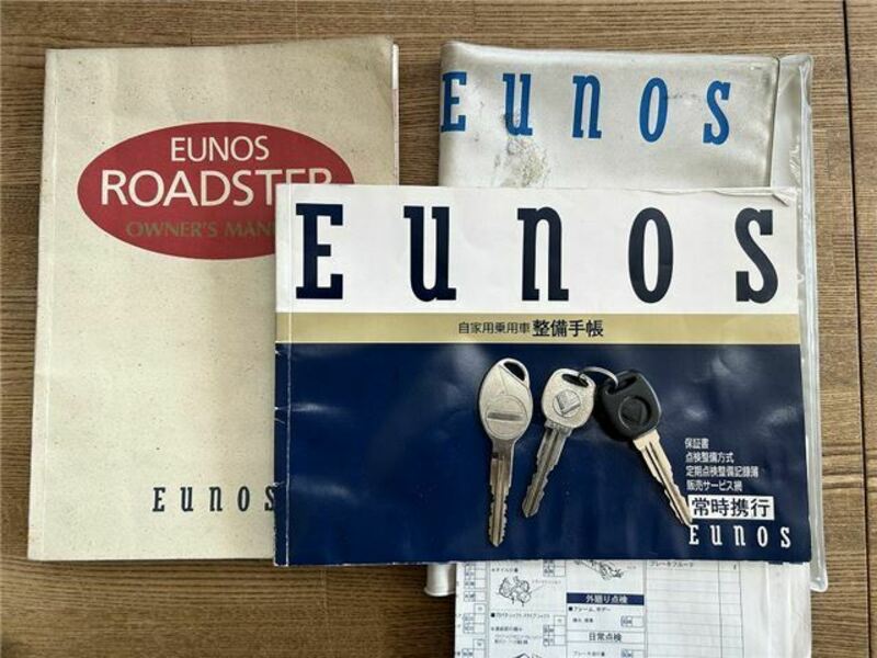 EUNOS ROADSTER
