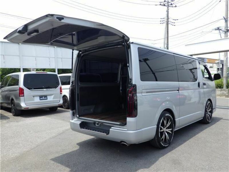 HIACE