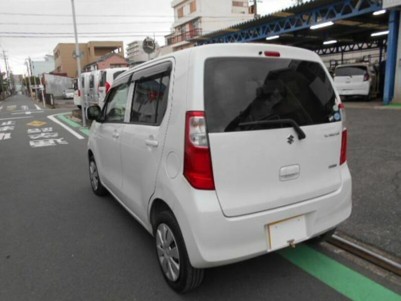 WAGON R