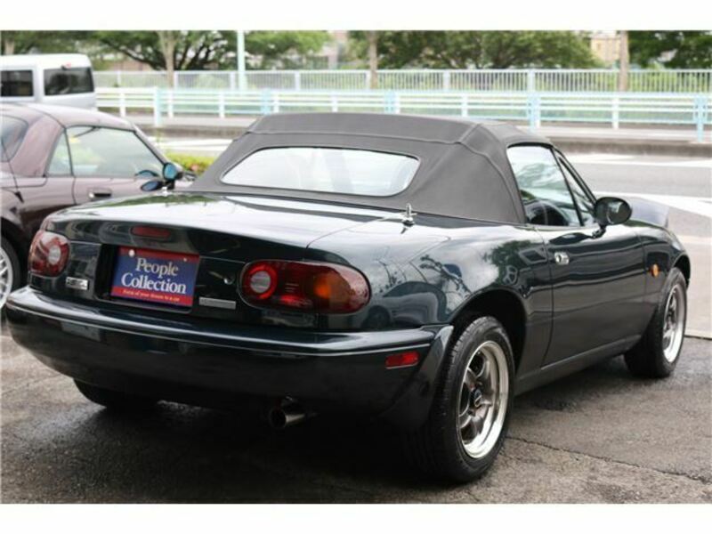 EUNOS ROADSTER