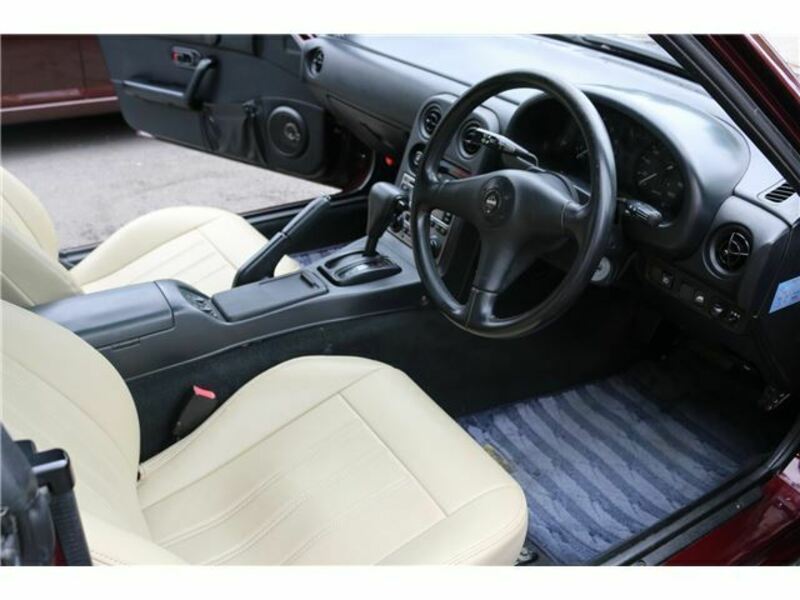 EUNOS ROADSTER