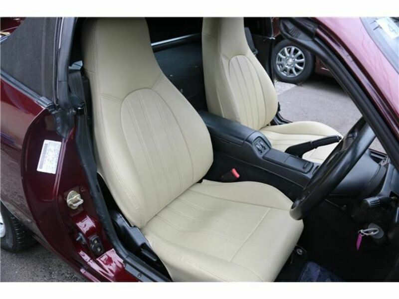 EUNOS ROADSTER
